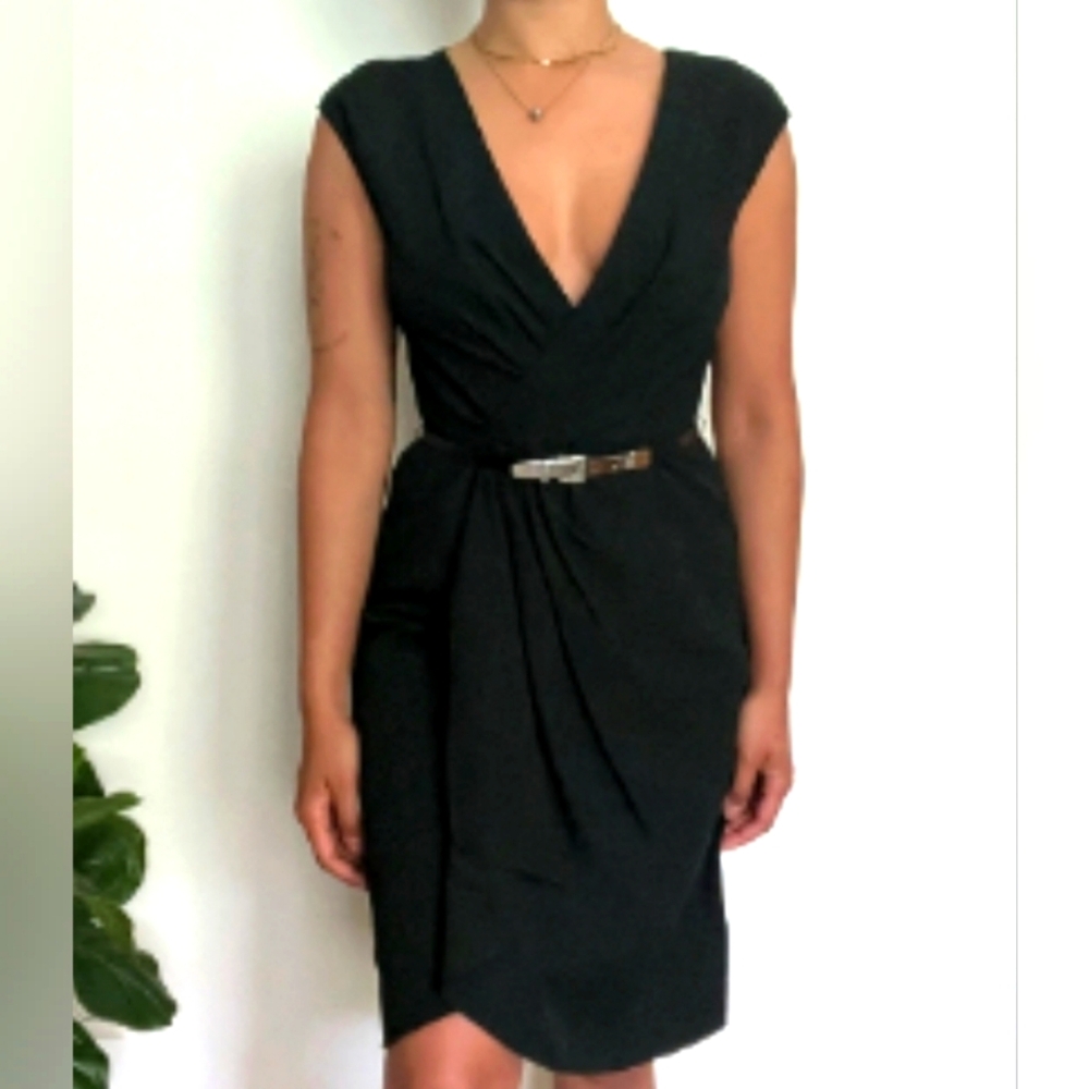 NWT Michael Kors Womens light Wool Pleated Belted Waist Knee lengthed Black Dres